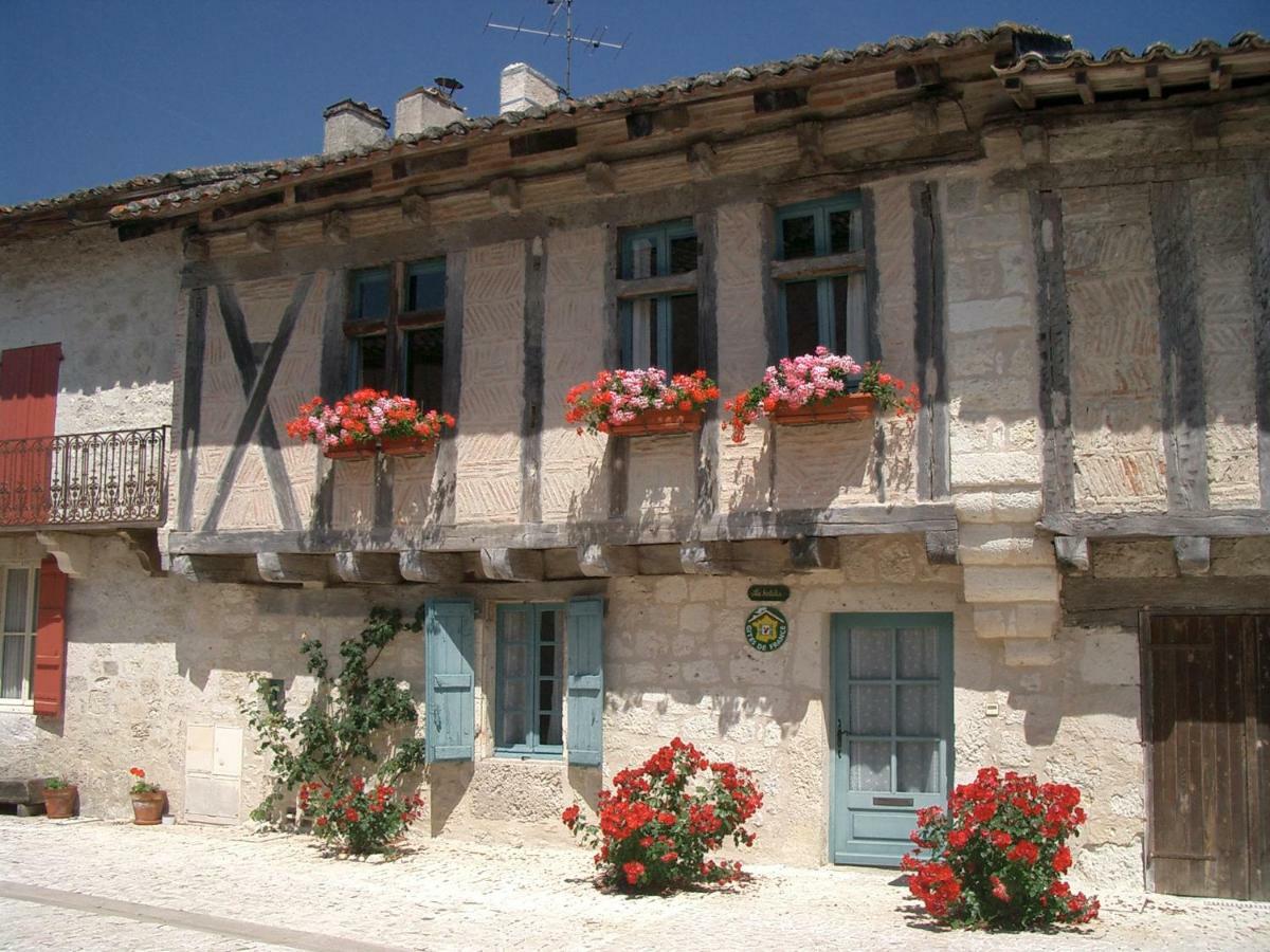 Gite Les Hortalis Montjoi Exterior foto